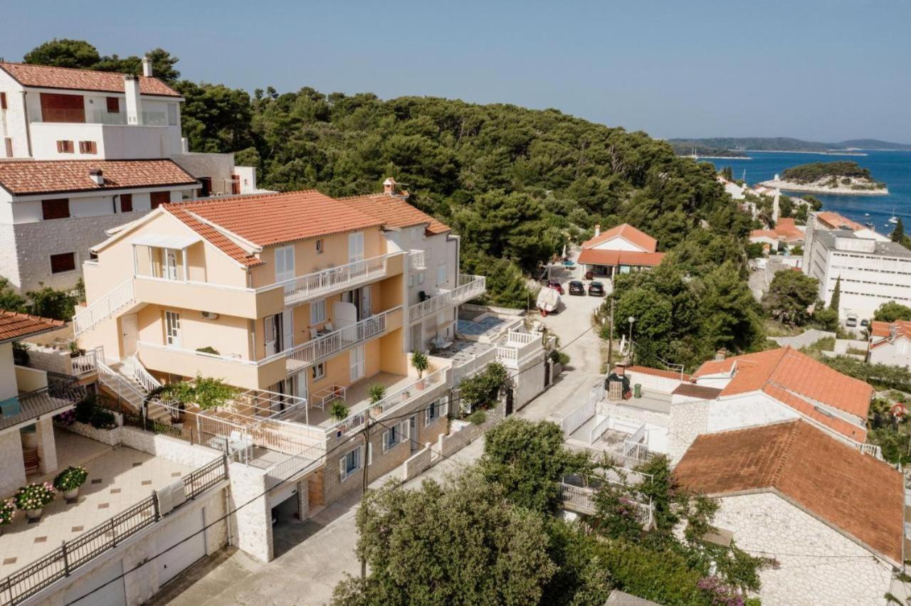 Apartment Sunny Elza 2 Hvar Town Exterior foto